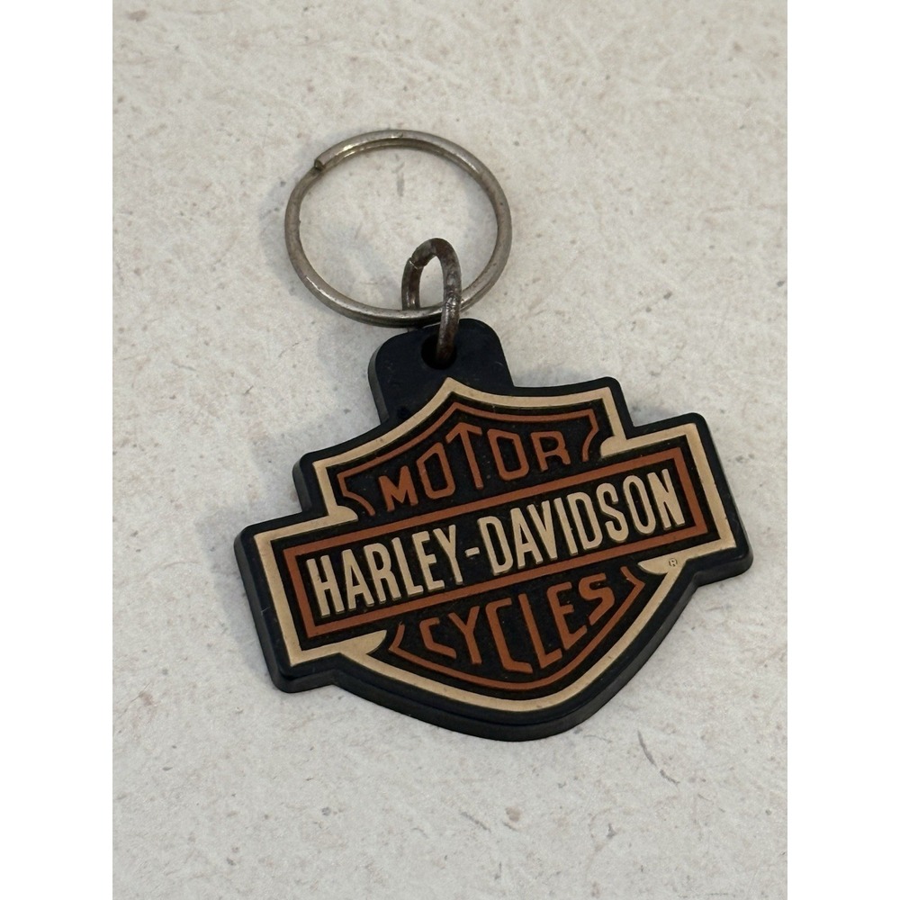 Vintage Harley Davidson Motorcycles Rubberized Logo Keychain Key Ring H-D 2000